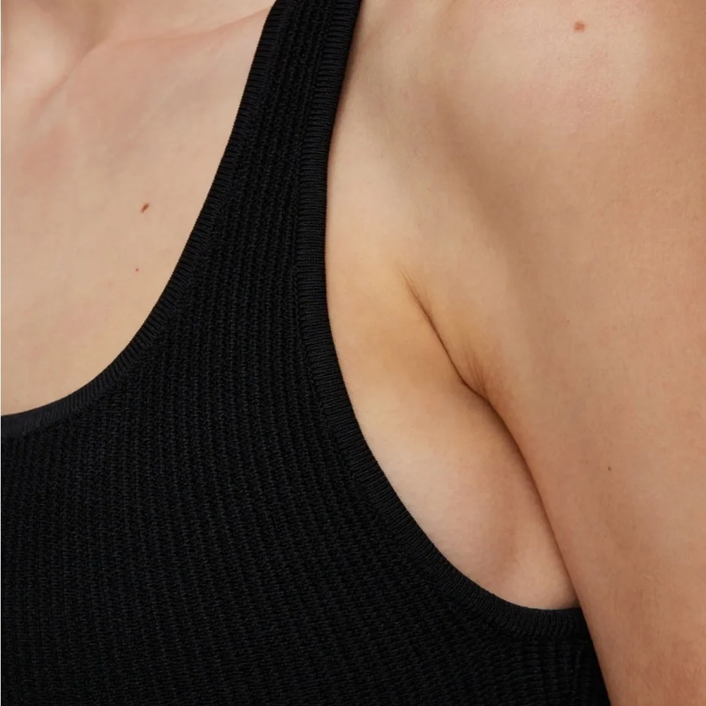 NWOT Aritzia Babaton Sculpt Knit Tank - Picture 2 of 6